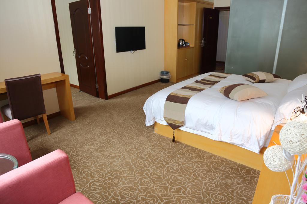 Panshan Tingquan Tuwo Holiday Resort เล่อซาน ห้อง รูปภาพ